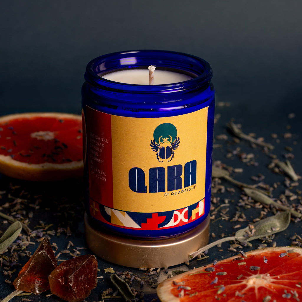 Māori Forest luxury candle styled in modern home setting – grapefruit, sage and amber home fragrance by Quadriche Atlanta